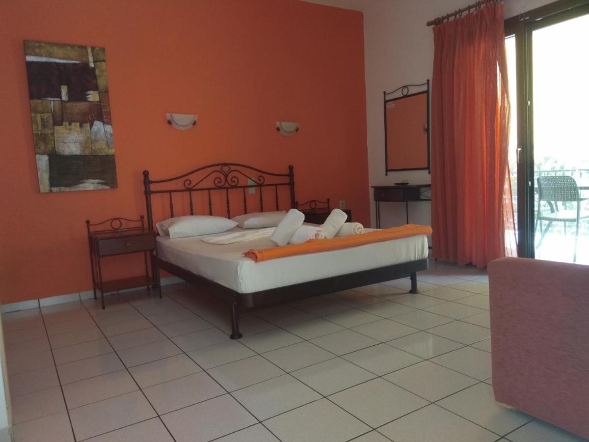 Marinos Aparts Aparthotel Szívota Kültér fotó