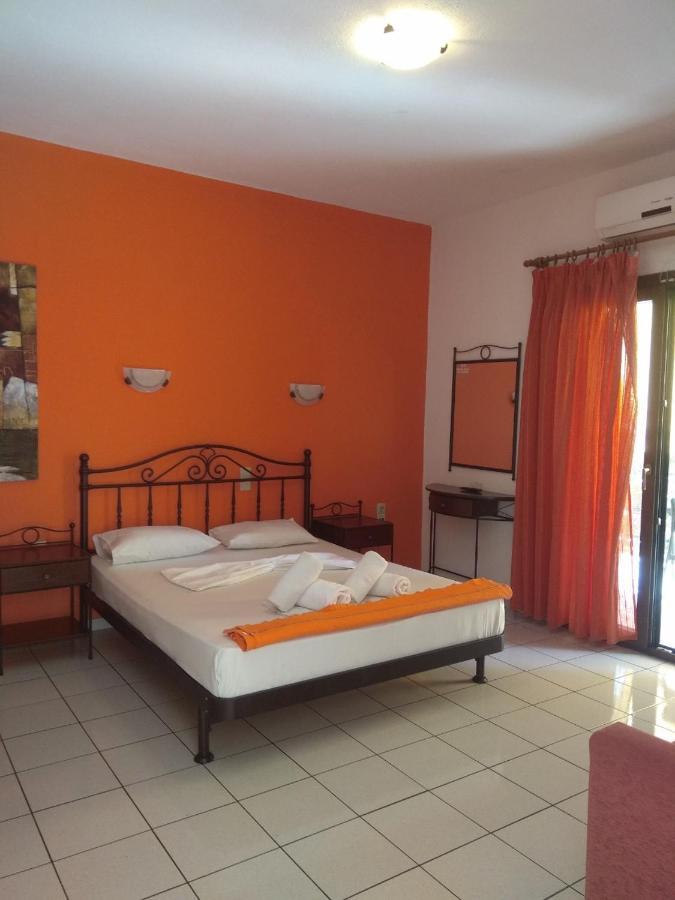 Marinos Aparts Aparthotel Szívota Kültér fotó