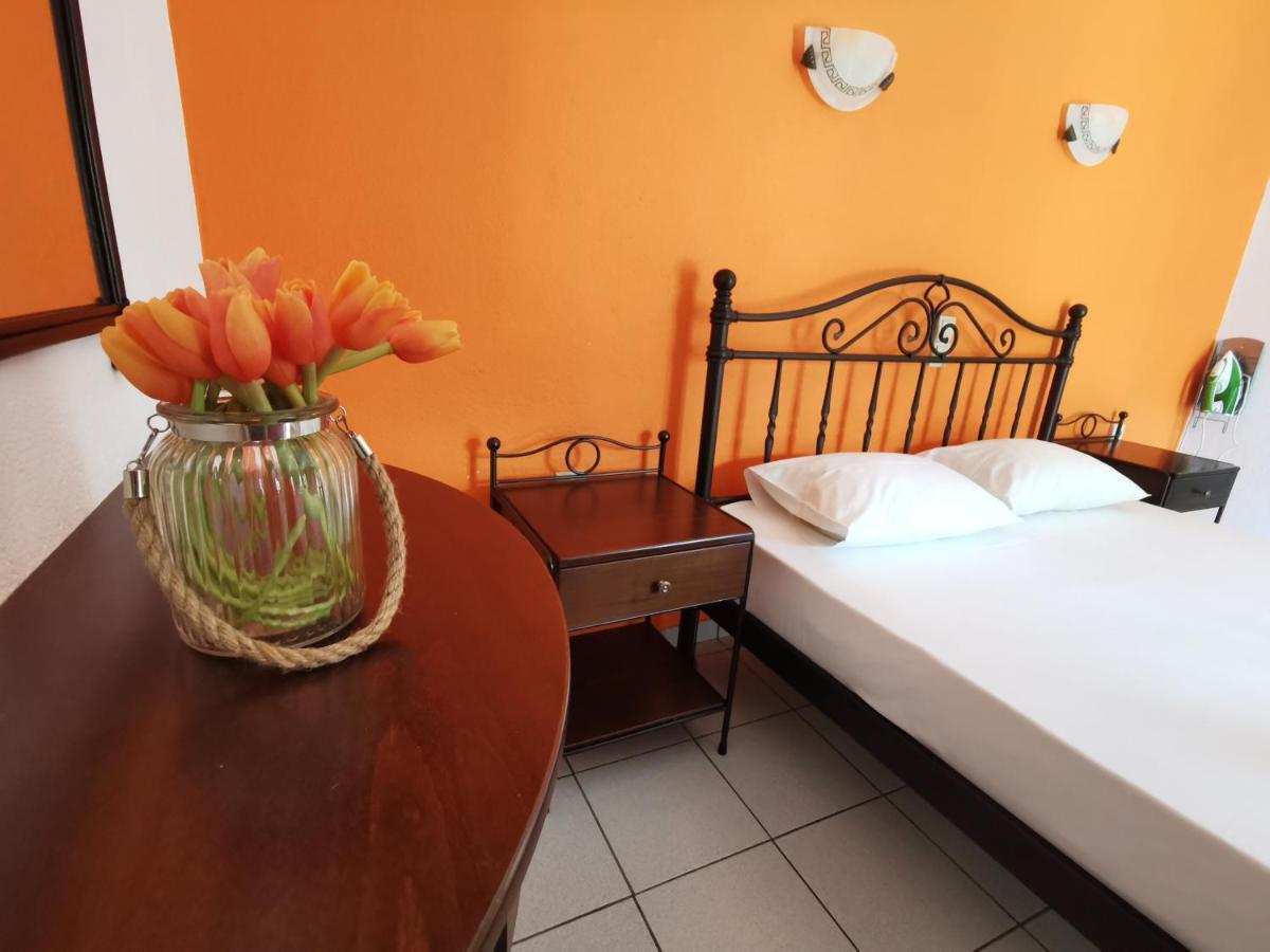 Marinos Aparts Aparthotel Szívota Kültér fotó