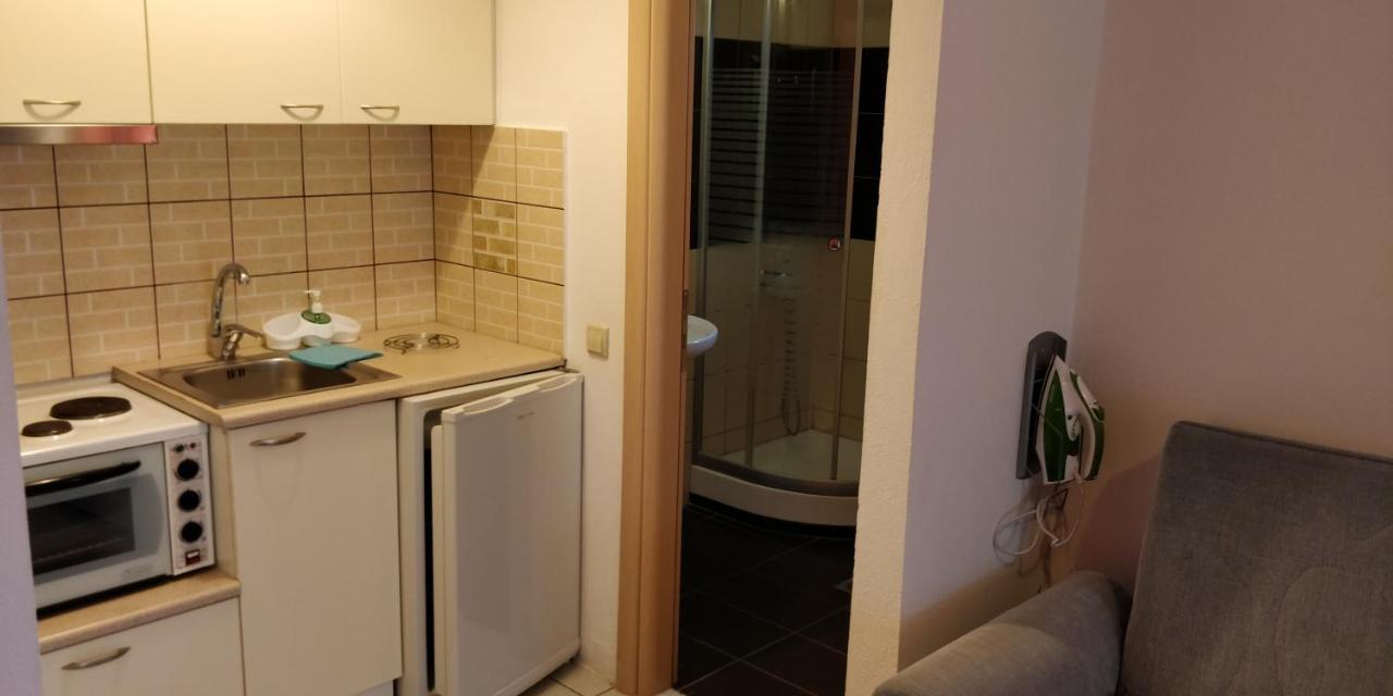 Marinos Aparts Aparthotel Szívota Kültér fotó